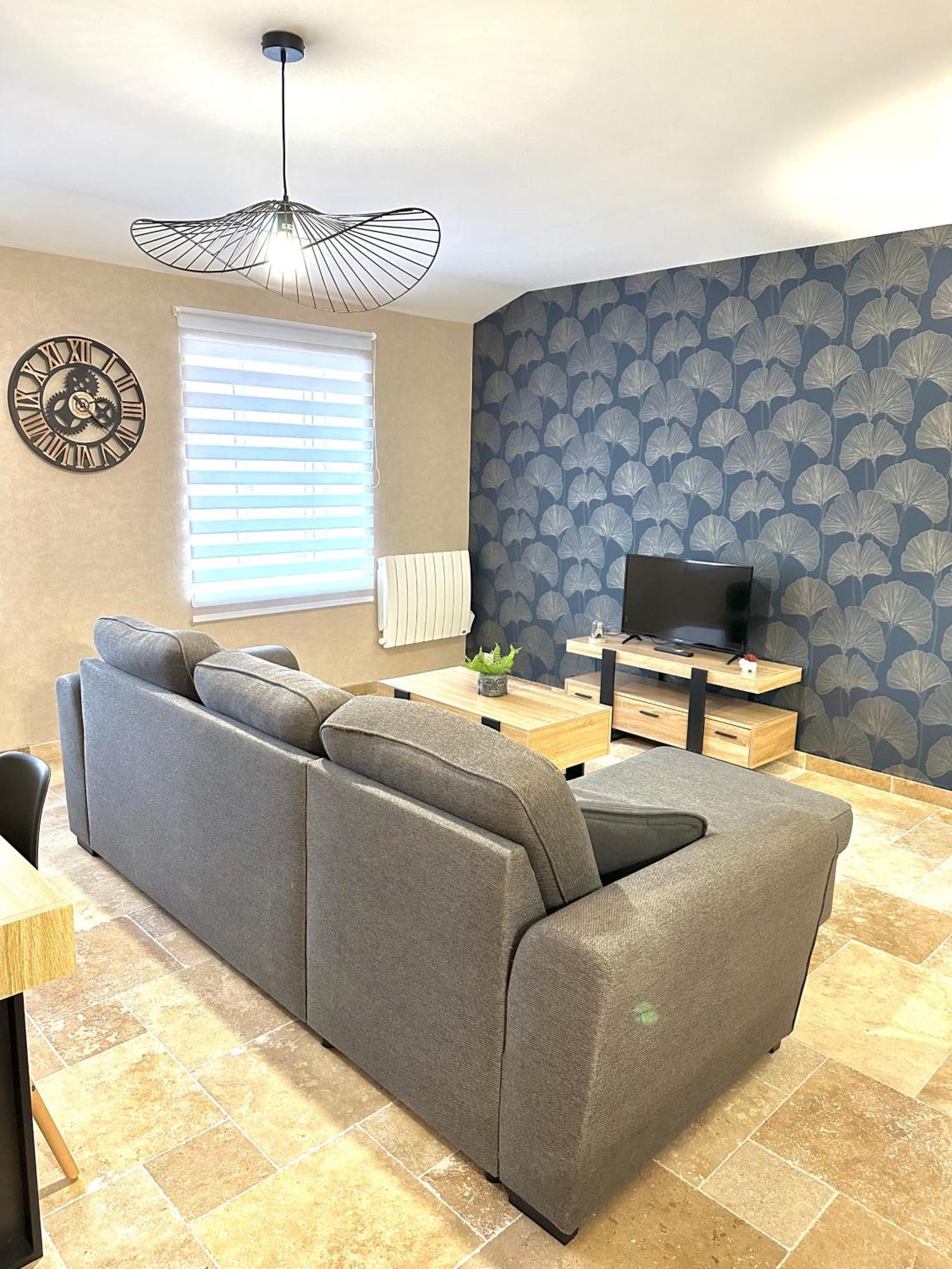 Apartmán Le Petit Phuket Saint-Laurent-sur-Saone Exteriér fotografie